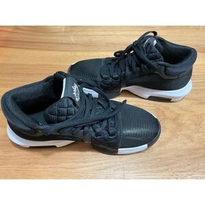 Nike LeBron Witness 4 Mens Basketball Shoes Black White size 7.5